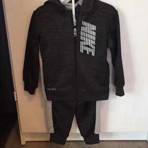 Nike toddler outfit